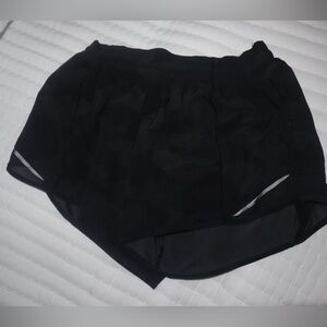 Lululemon Black Camo Hotty Hot 4” Size 6